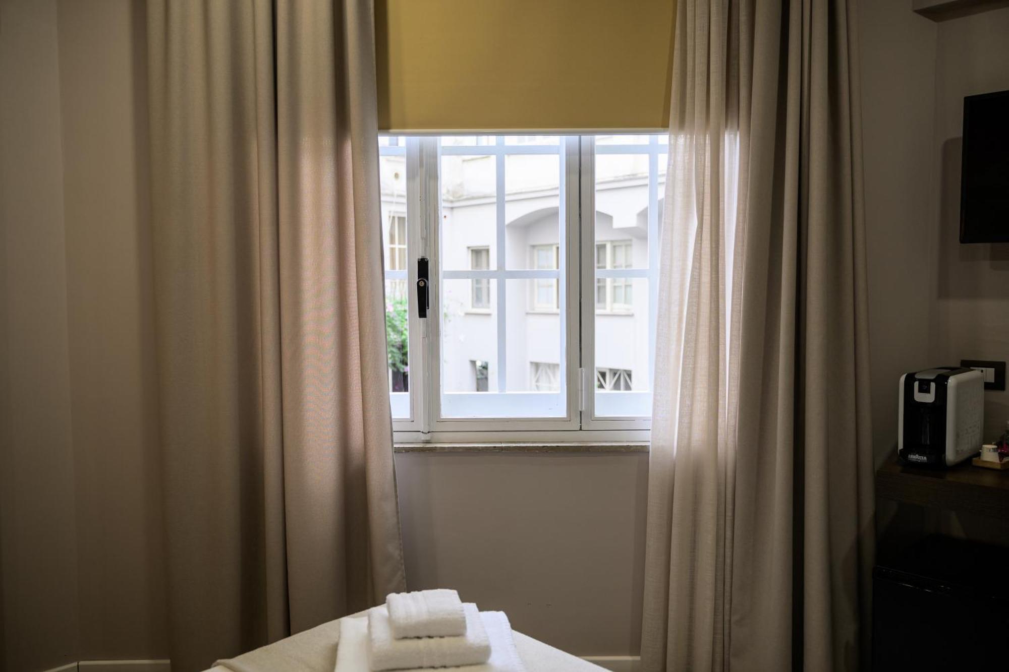 B&B Les Lumieres Salerno Exterior photo